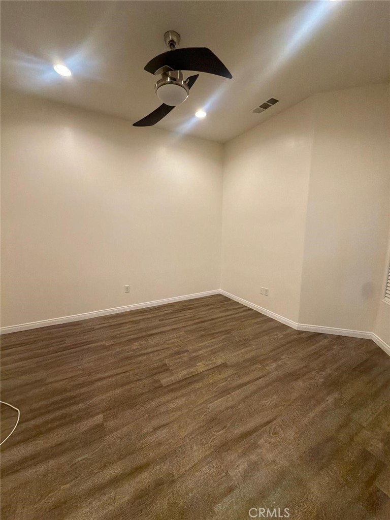 207 Riesling Vines Street Bakersfield, CA 93314 - Photo 17 of 19