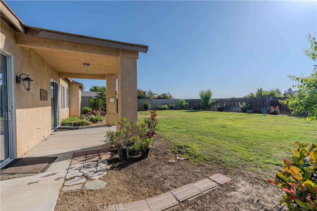 207 Riesling Vines Street Bakersfield, CA 93314 - Photo 26 of 32