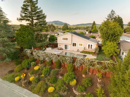 $1,699,999 | 17 Suva Court, San Ramon, CA 94582