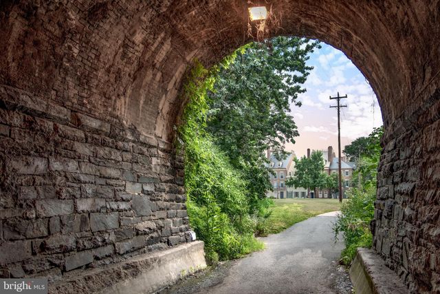 $705,000 | 1308 Roundhouse Lane, Alexandria, VA 22314