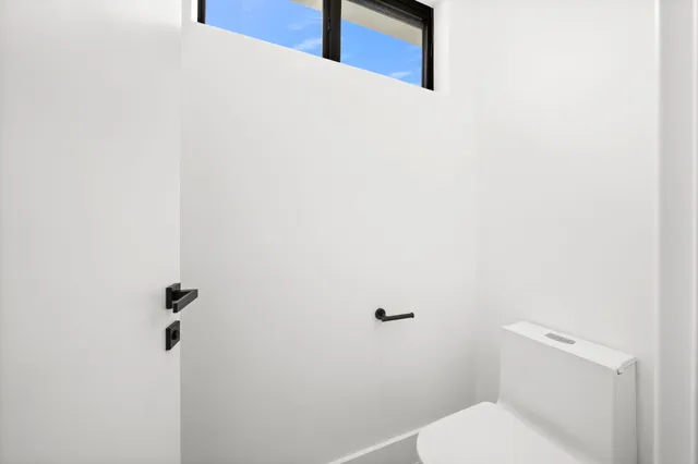 $2,699,900 | 1629 Northeast 4th Place, Fort Lauderdale, FL 33301