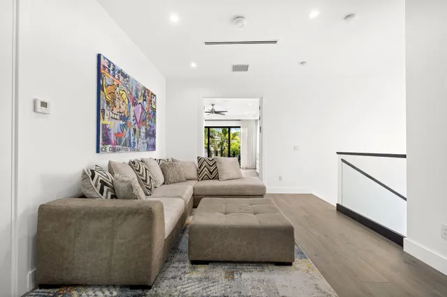 $2,699,900 | 1629 Northeast 4th Place, Fort Lauderdale, FL 33301