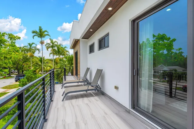 $2,699,900 | 1629 Northeast 4th Place, Fort Lauderdale, FL 33301