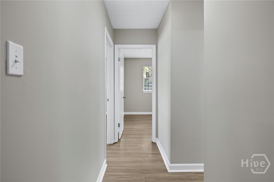 1106 Oakleaf Drive Savannah, GA 31410 - Photo 16 of 30 Hallway to bedrooms and bathrooms