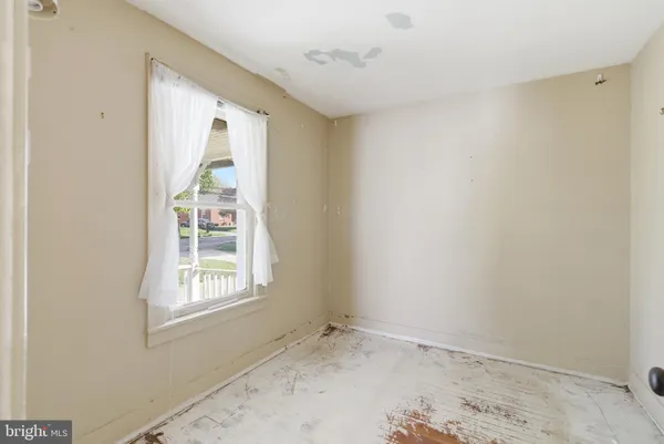 $159,900 | 709 Deer Park Road, Westminster, MD 21157