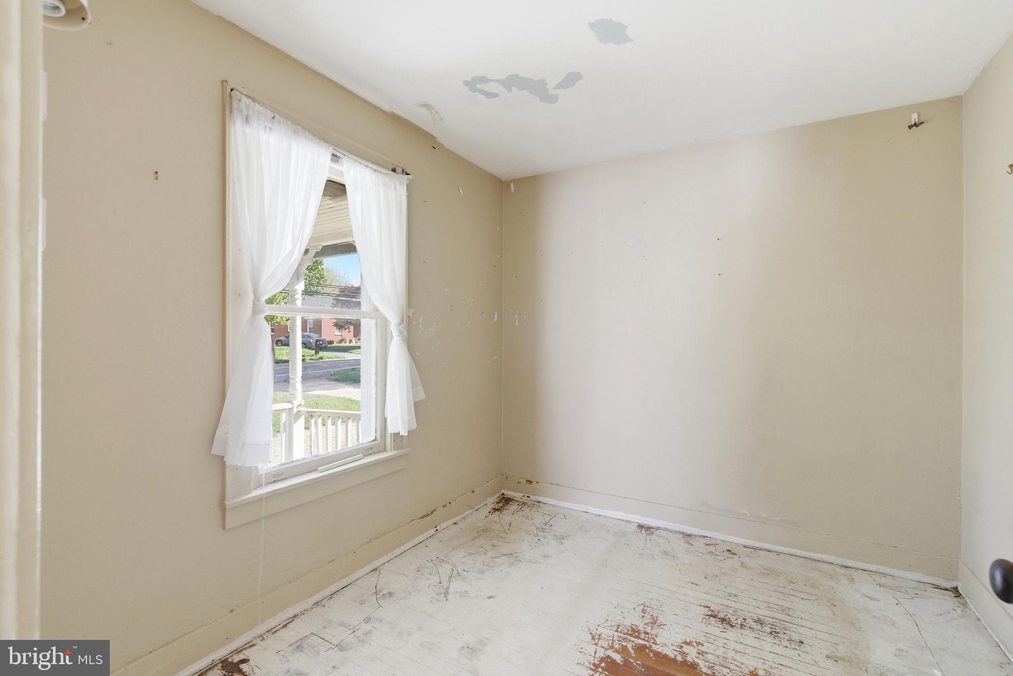 709 Deer Park Road Westminster, MD 21157 - Photo 11 of 22