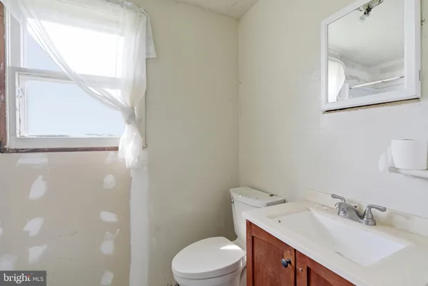 $159,900 | 709 Deer Park Road, Westminster, MD 21157