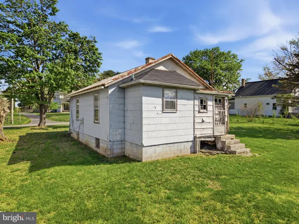 $159,900 | 709 Deer Park Road, Westminster, MD 21157