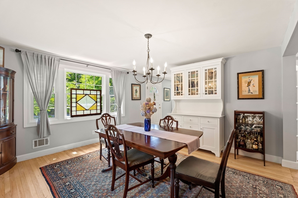 84 Pleasant Street Wenham, MA 01984 - Photo 14 of 38