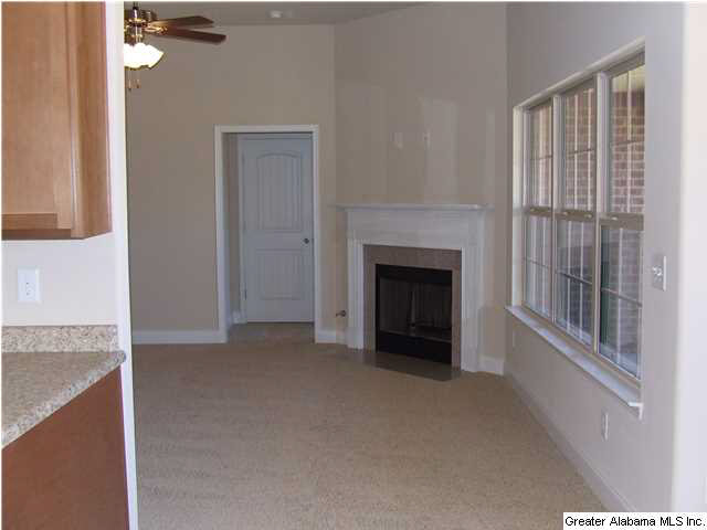 341 Vincent Street, Unit 43 Alabaster, AL 35007 - Photo 6 of 23