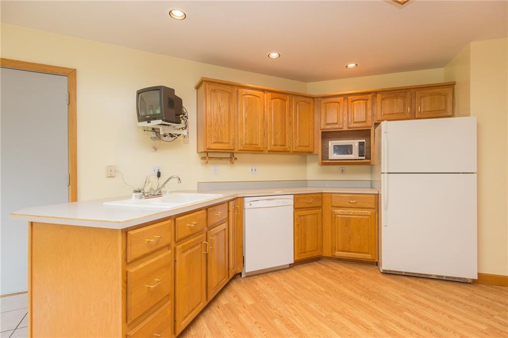179 Grange Road Rochester, PA 15074 - Photo 3 of 25