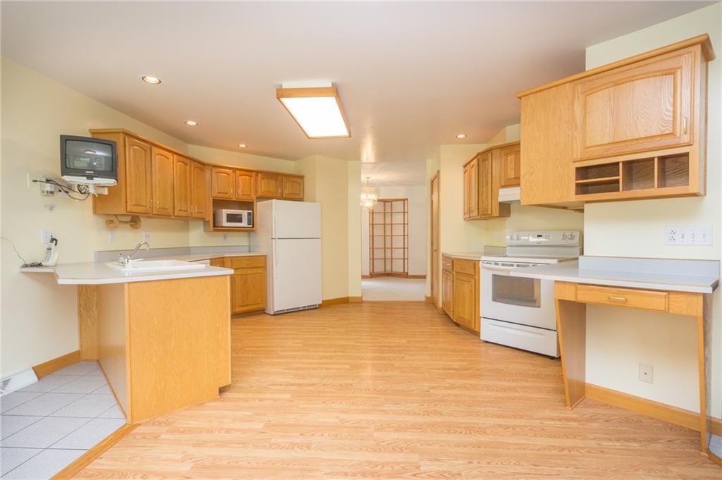 179 Grange Road Rochester, PA 15074 - Photo 4 of 25