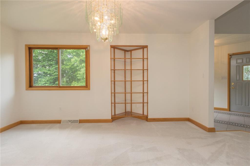 179 Grange Road Rochester, PA 15074 - Photo 10 of 25