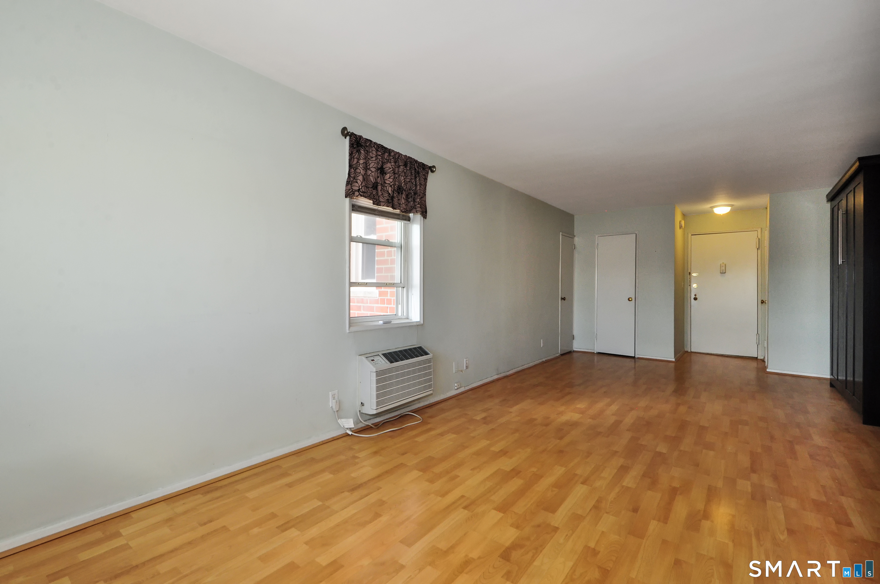 39 Glenbrook Road, Unit 2W Stamford, CT 06902 - Photo 5 of 13