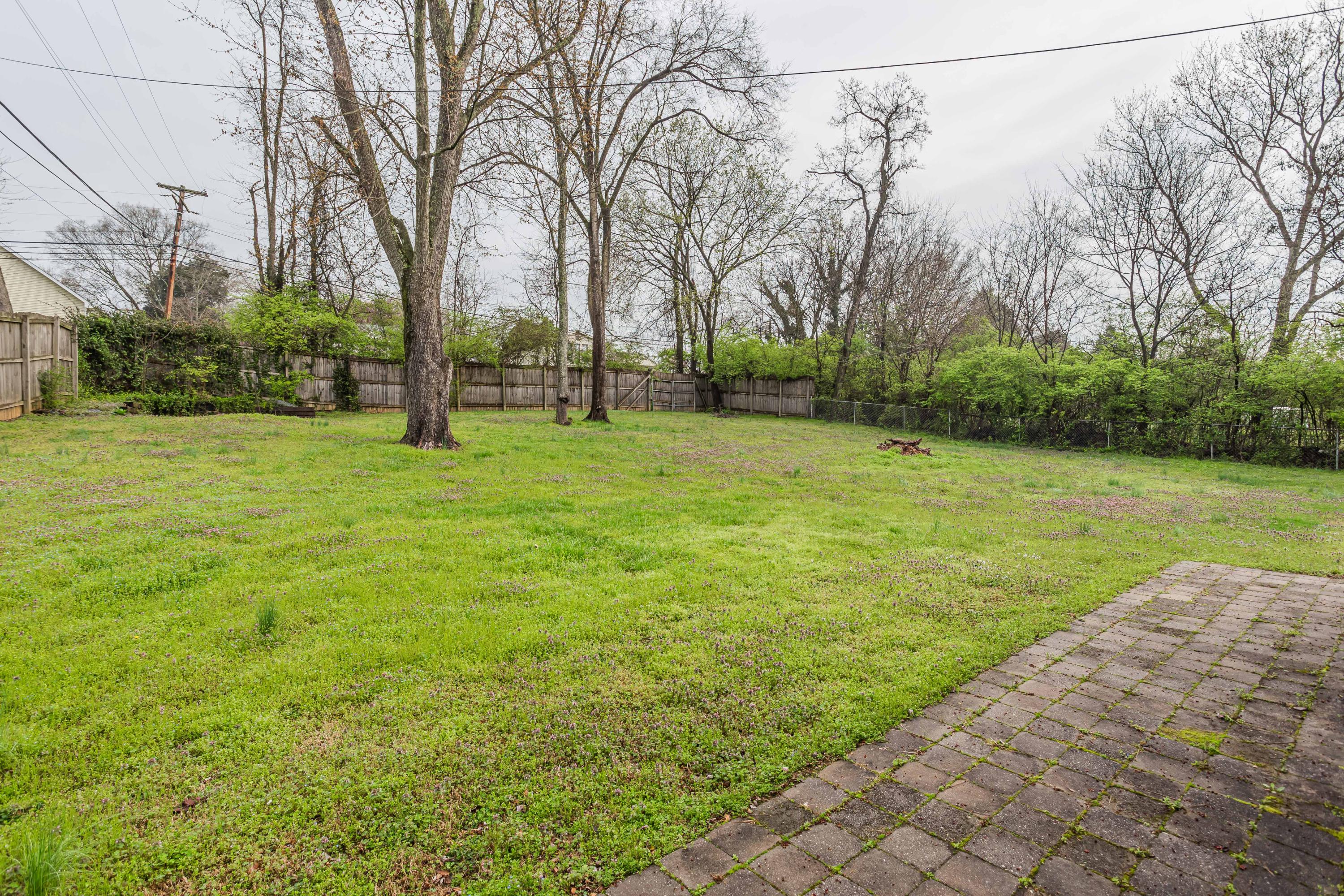 4630 Pleasant Ridge Road Knoxville, TN 37912 - Photo 2 of 20 MRO_1stNeighborhood_4630PleasantRidge_18
