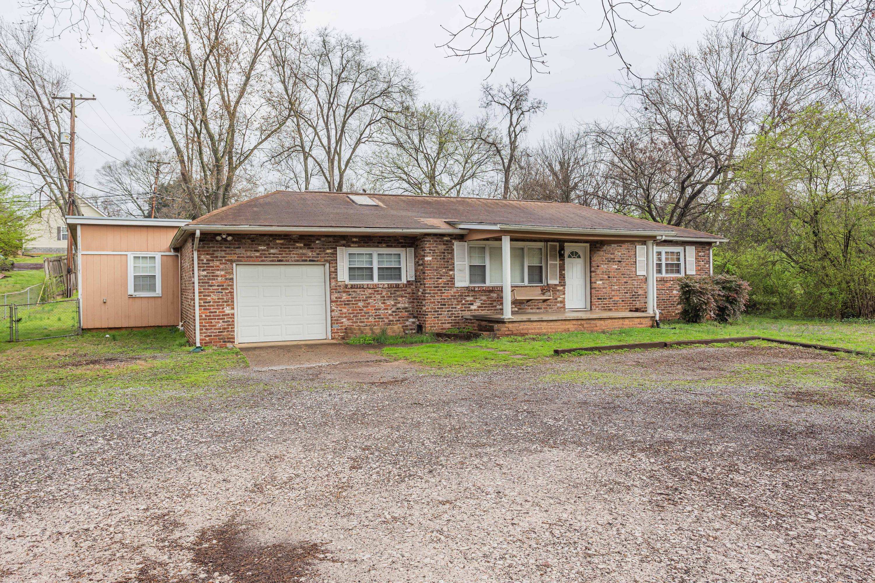 4630 Pleasant Ridge Road Knoxville, TN 37912 - Photo 19 of 20 MRO_1stNeighborhood_4630PleasantRidge_21