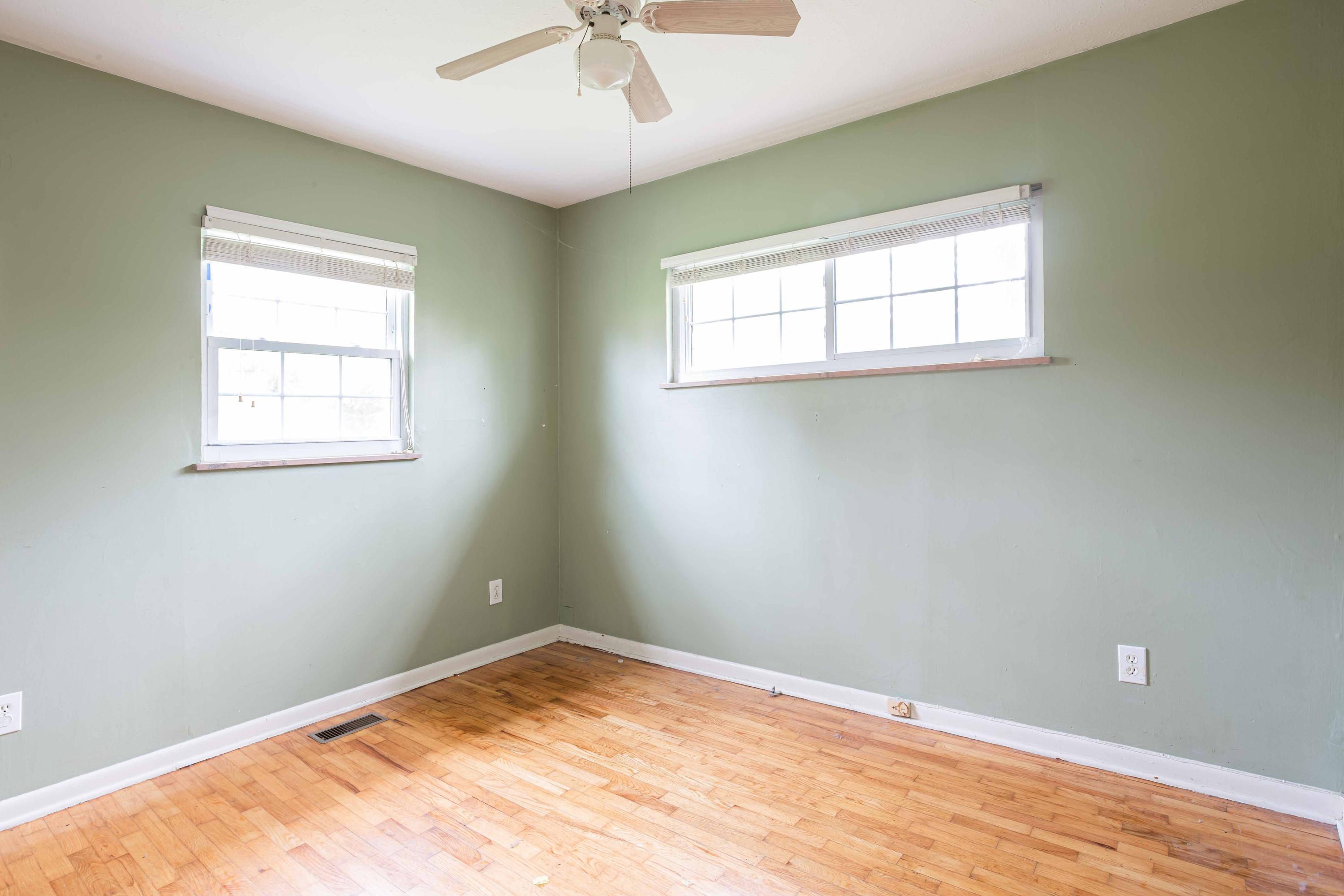 4630 Pleasant Ridge Road Knoxville, TN 37912 - Photo 9 of 20 MRO_1stNeighborhood_4630PleasantRidge_10