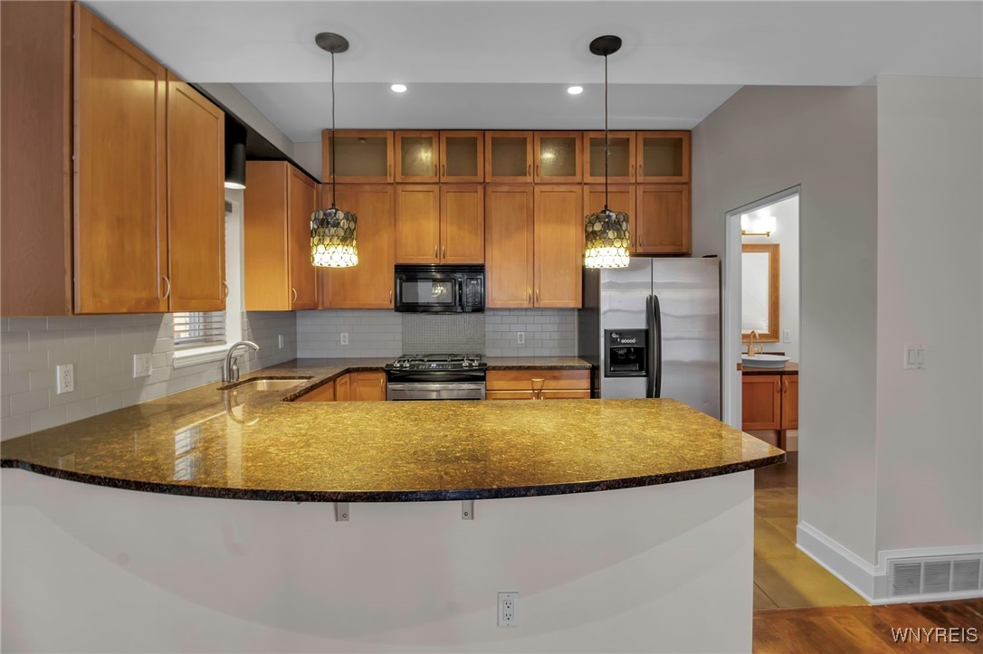 120 Johnson Park Buffalo, NY 14201 - Photo 16 of 36