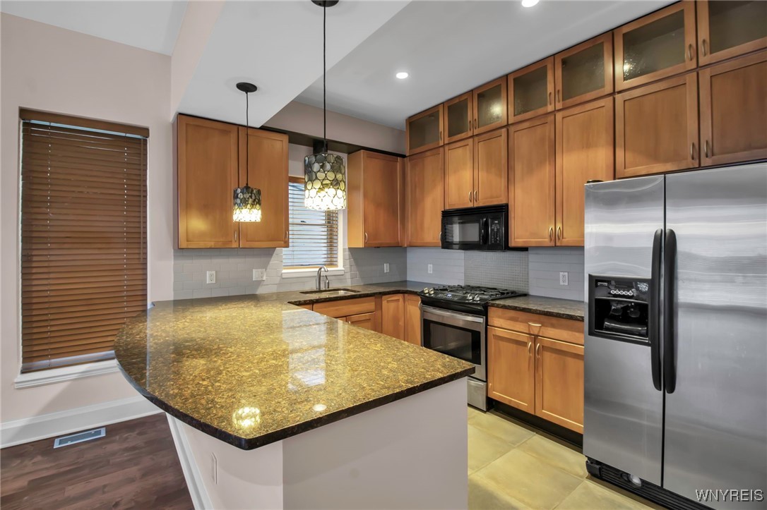 120 Johnson Park Buffalo, NY 14201 - Photo 17 of 36