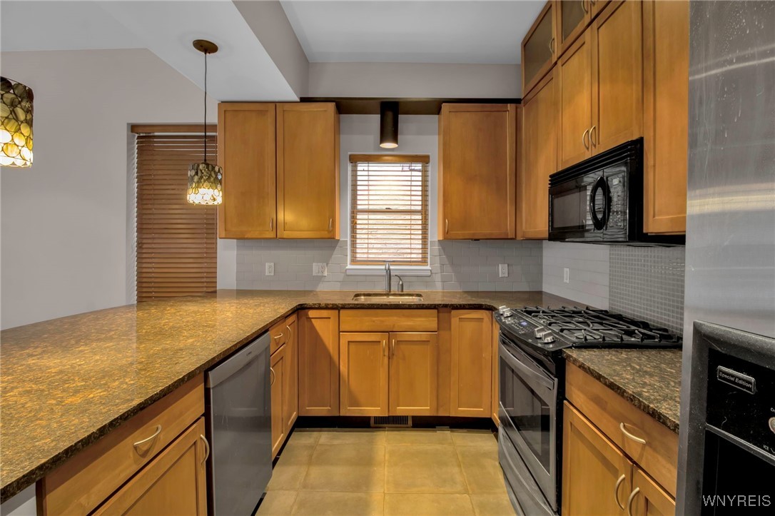 120 Johnson Park Buffalo, NY 14201 - Photo 18 of 36