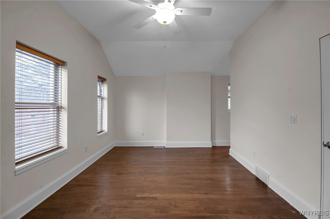 120 Johnson Park Buffalo, NY 14201 - Photo 31 of 36