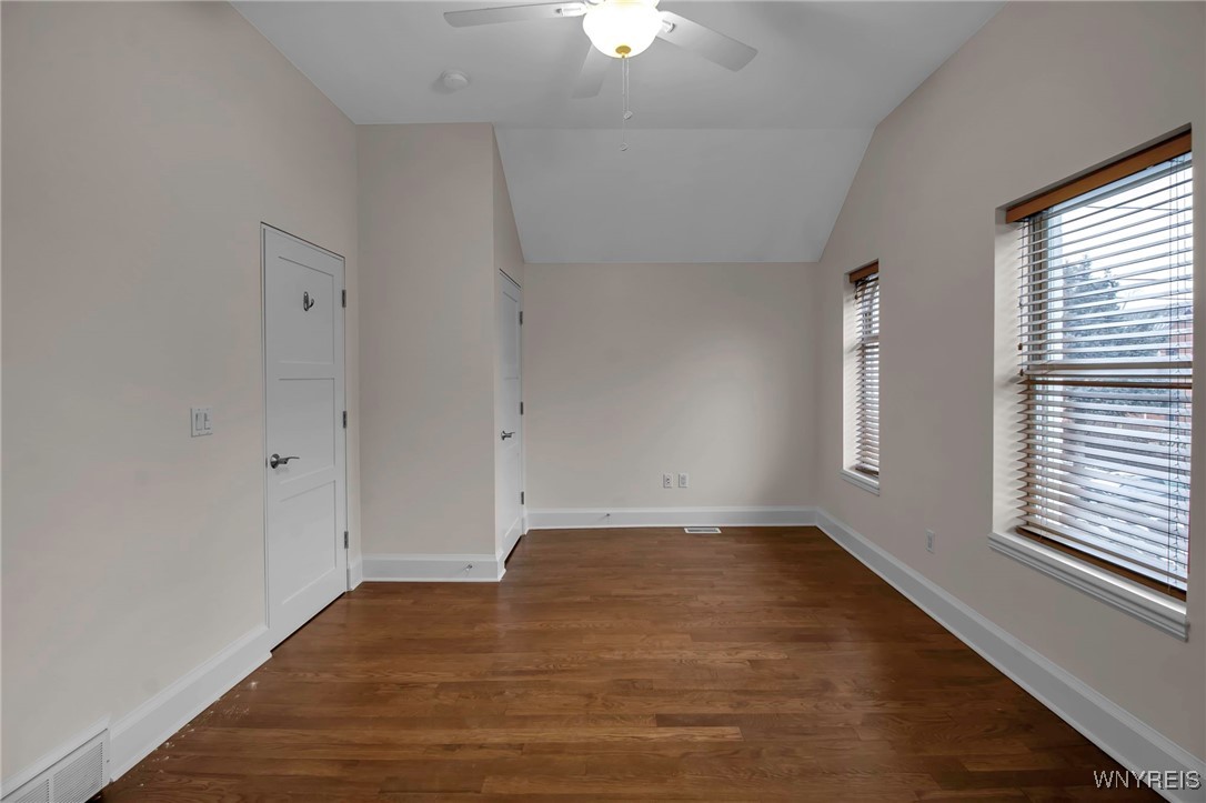 120 Johnson Park Buffalo, NY 14201 - Photo 34 of 36