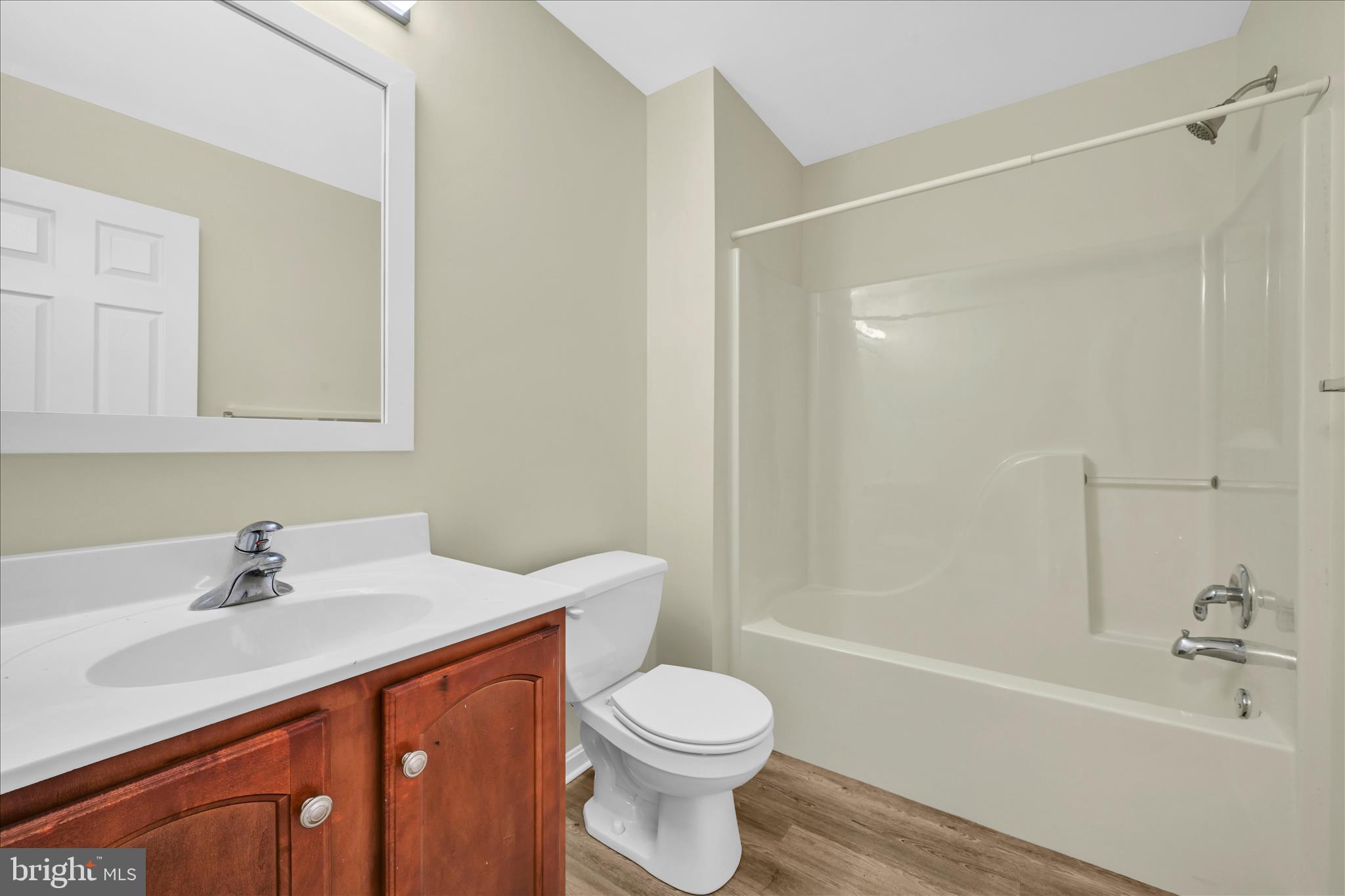 640 Courthouse Circle Lititz, PA 17543 - Photo 22 of 30 Bathroom