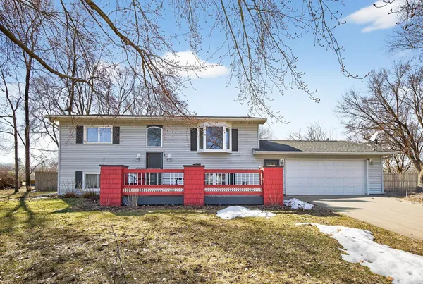 $314,000 | 306 Parkview Curve, Zumbrota, MN 55992