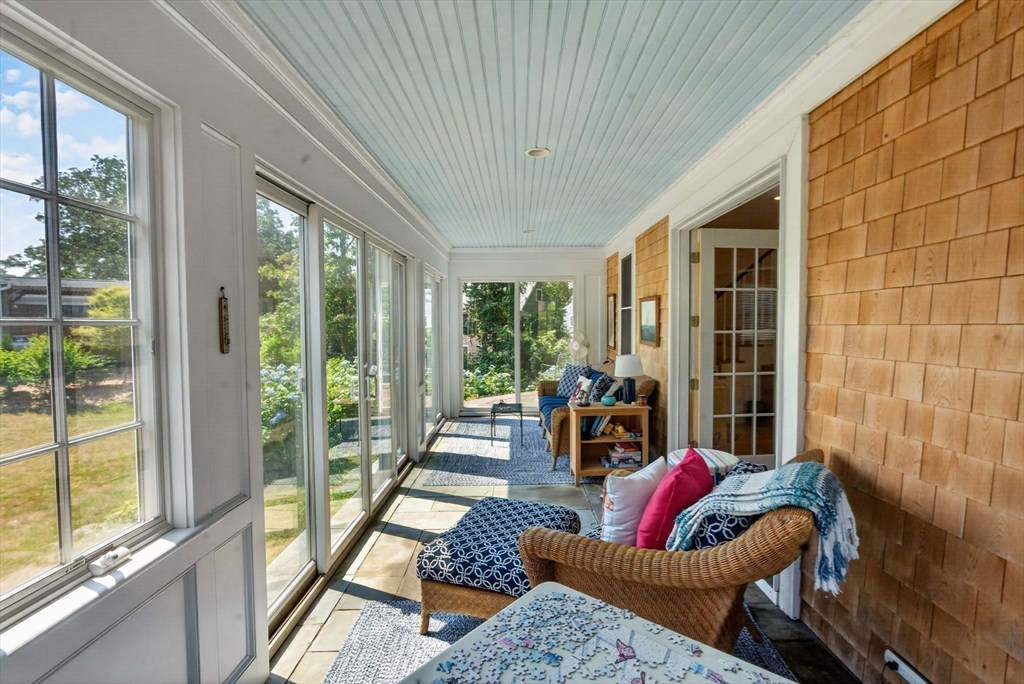 51 Davis Street Tisbury, MA 02568 - Photo 13 of 24