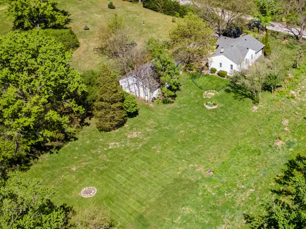 $445,000 | 11-s104 South Jackson Street, Burr Ridge, IL 60527