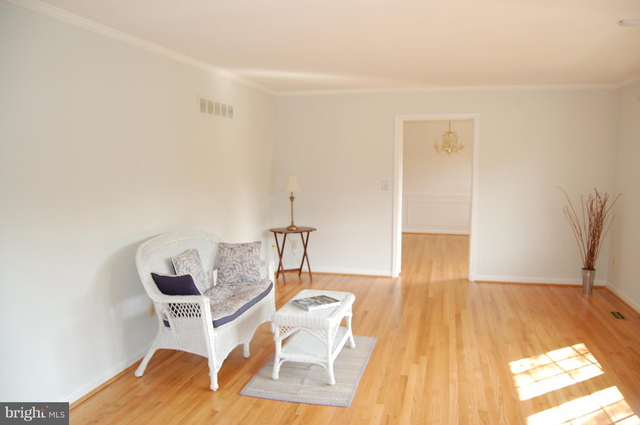 1701 Pot Spring Road Lutherville-Timonium, MD 21093 - Photo 6 of 29 Living Room