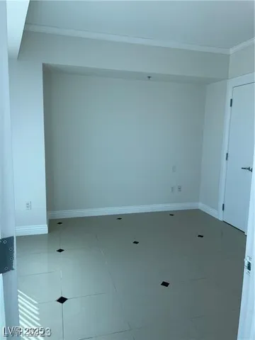 $3,200 | 2700 South Las Vegas Boulevard, Unit 3303, Las Vegas, NV 89109