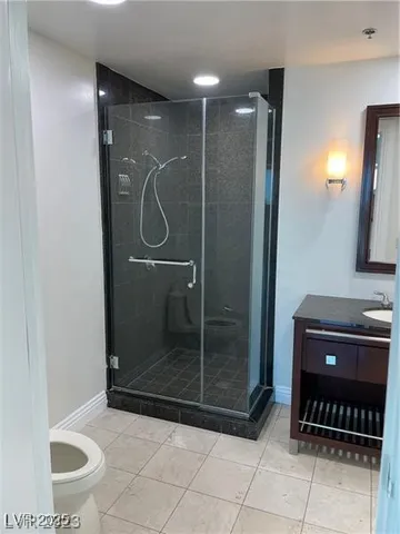 $3,200 | 2700 South Las Vegas Boulevard, Unit 3303, Las Vegas, NV 89109