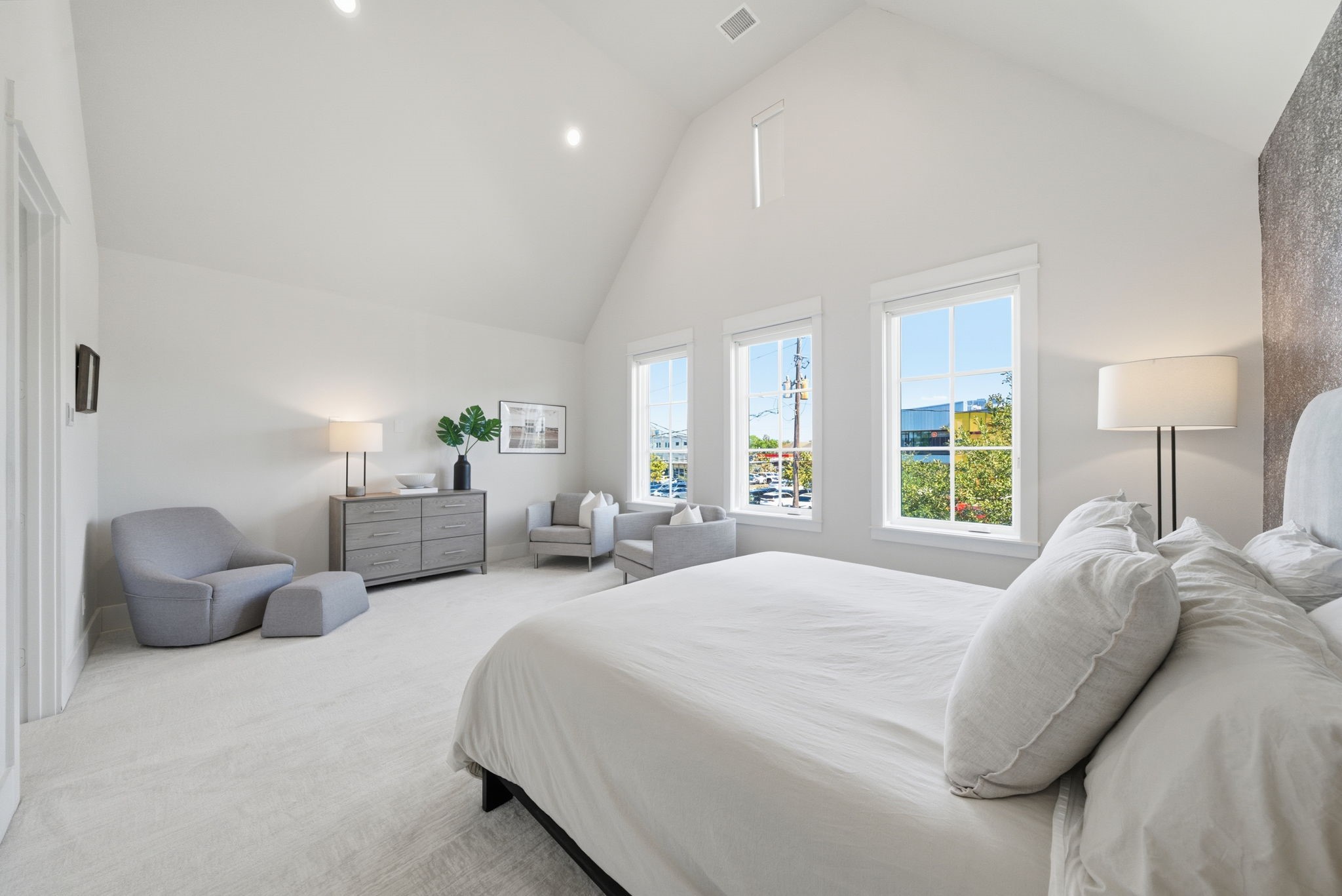 1529 Laird Street Houston, TX 77008 - Photo 16 of 31 a bedroom with a bed and window