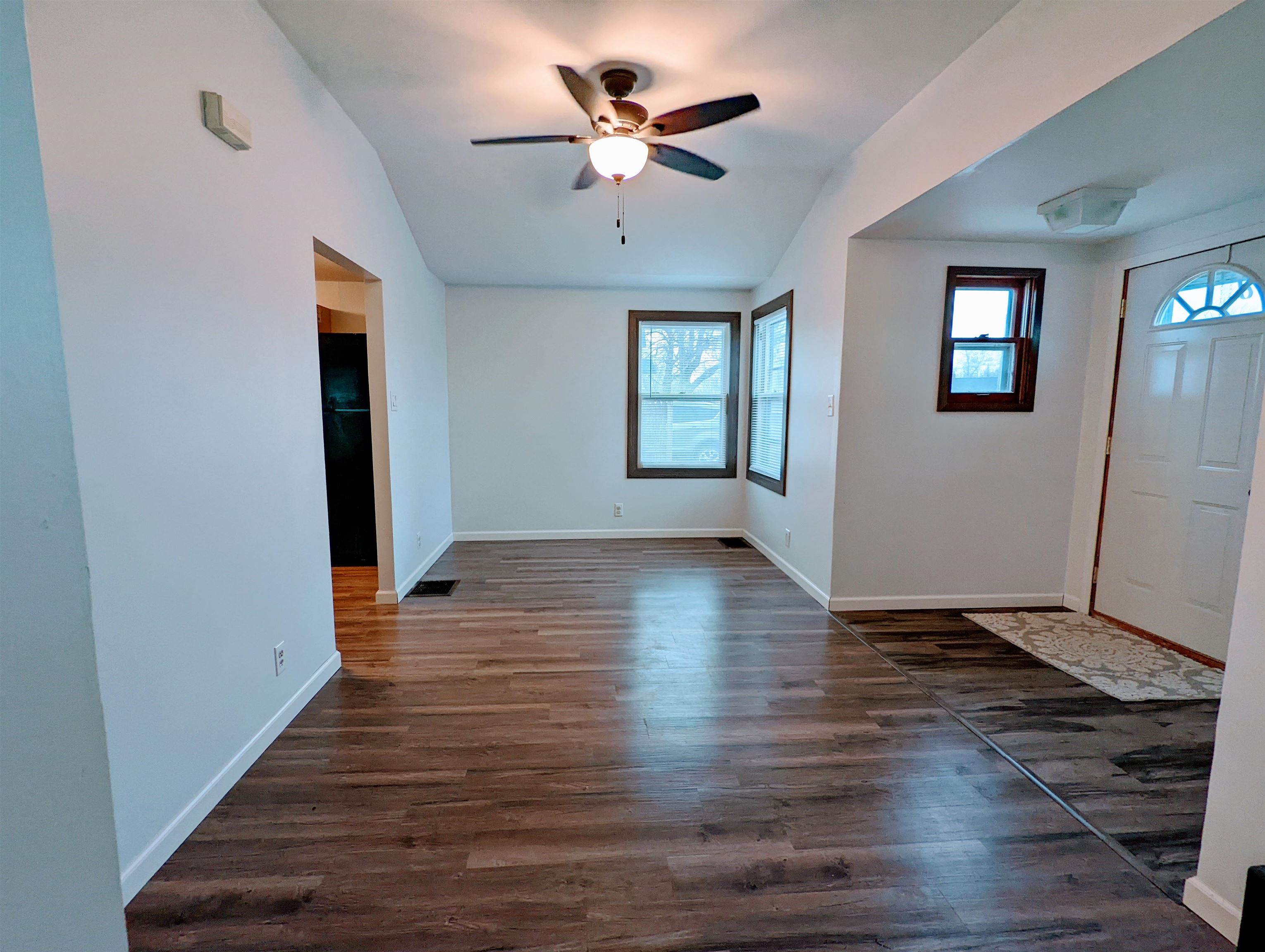 305 North Riverside Boulevard Goshen, IN 46526 - Photo 7 of 19 Gallery Image 7