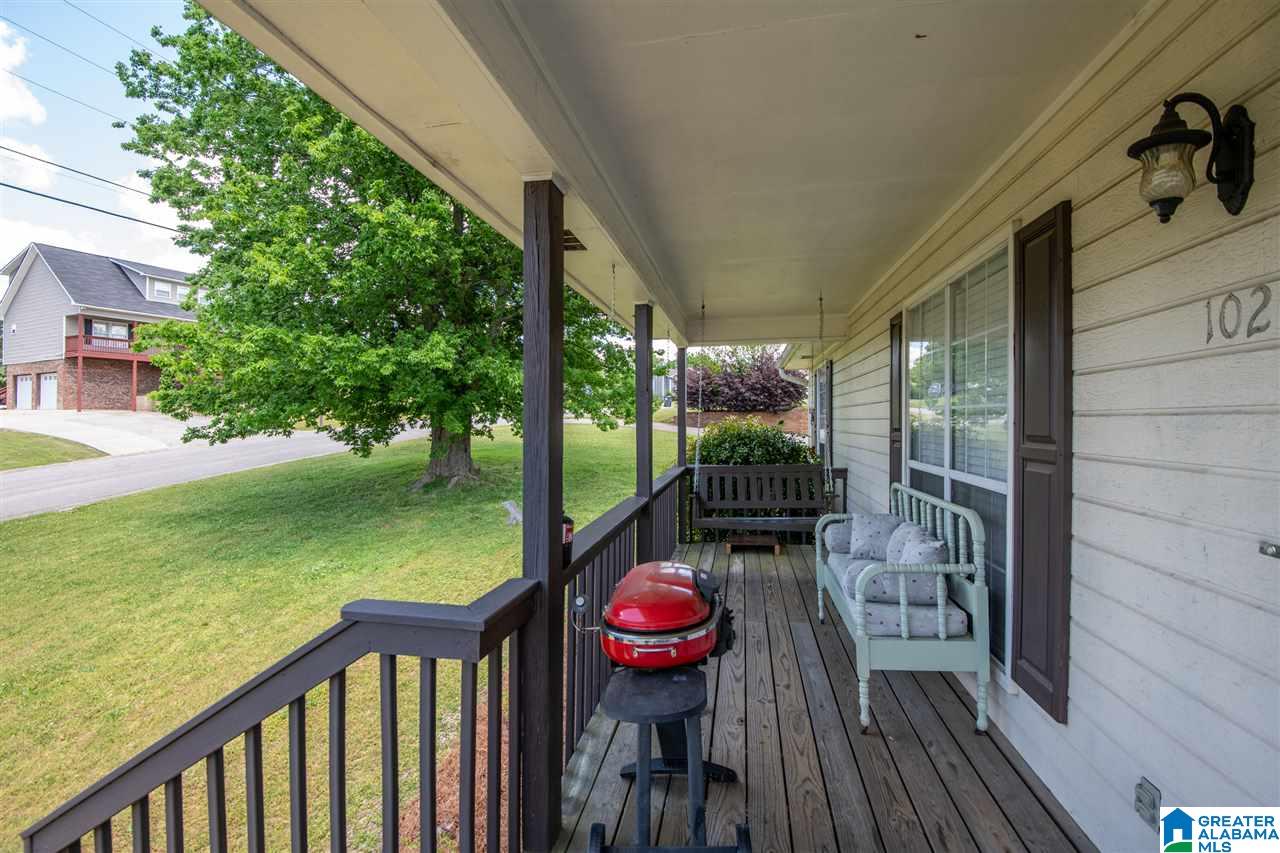 102 Twin Lakes Road Trussville, AL 35173 - Photo 3 of 38
