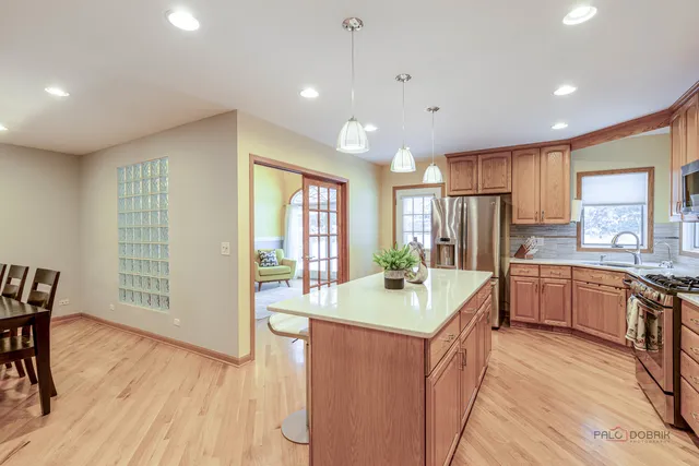 $799,900 | 16373 West Menna Lane, Lincolnshire, IL 60069