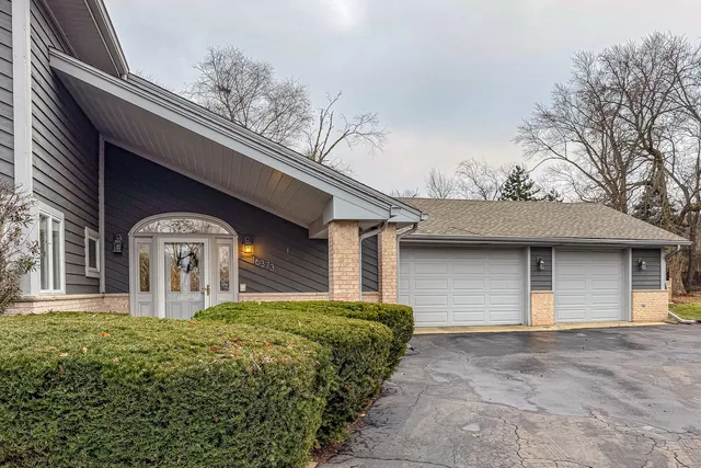 $799,900 | 16373 West Menna Lane, Lincolnshire, IL 60069