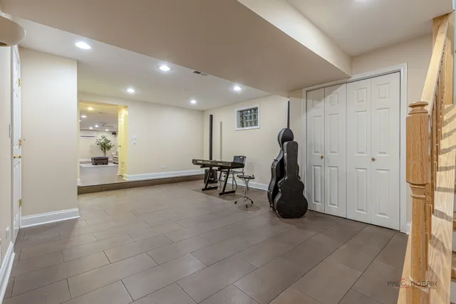 $799,900 | 16373 West Menna Lane, Lincolnshire, IL 60069