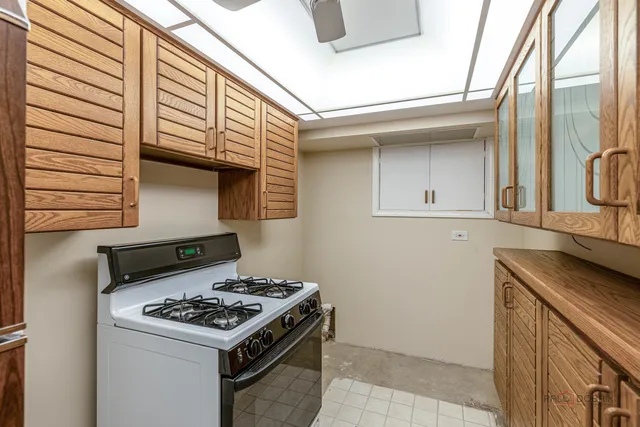 $799,900 | 16373 West Menna Lane, Lincolnshire, IL 60069