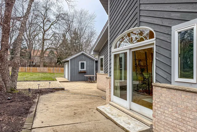 $799,900 | 16373 West Menna Lane, Lincolnshire, IL 60069