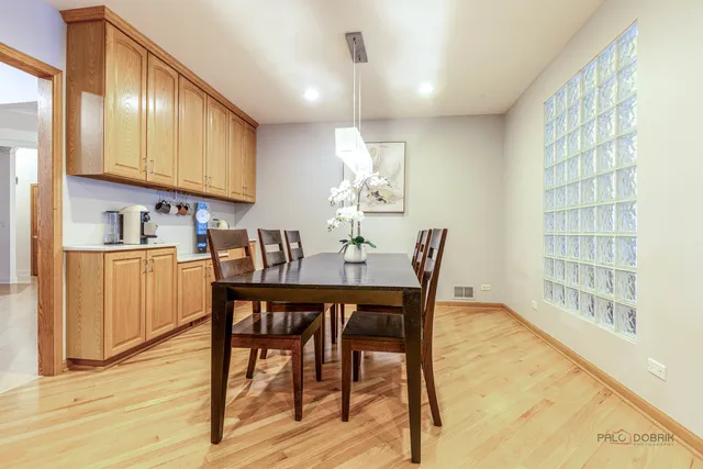 $799,900 | 16373 West Menna Lane, Lincolnshire, IL 60069