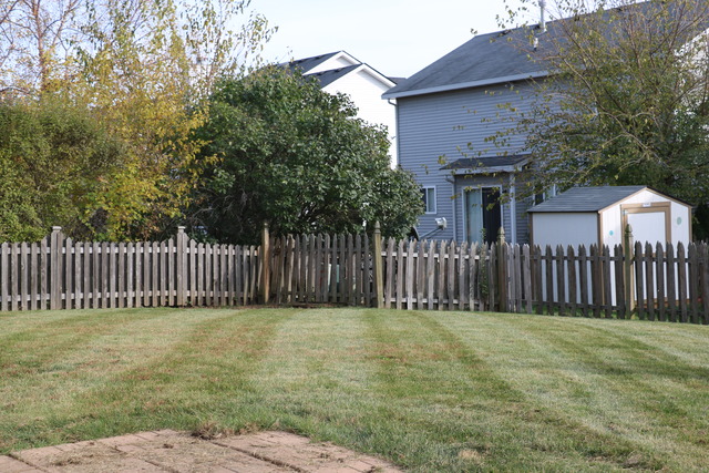 1977 Tuscany Lane Romeoville, IL 60446 - Photo 2 of 5