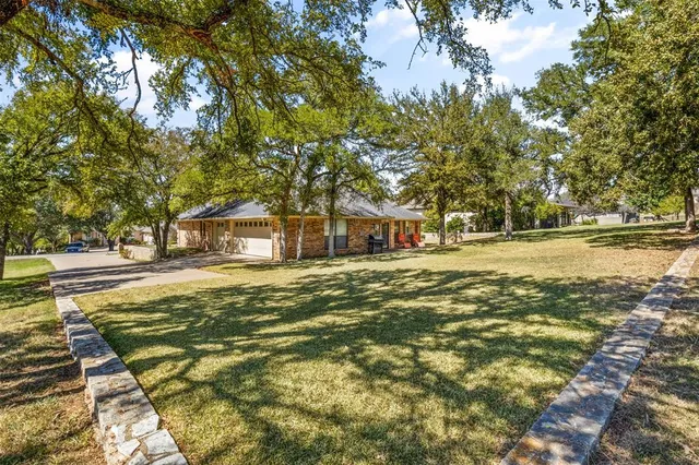 $425,000 | 8919 Bontura Road, Granbury, TX 76049