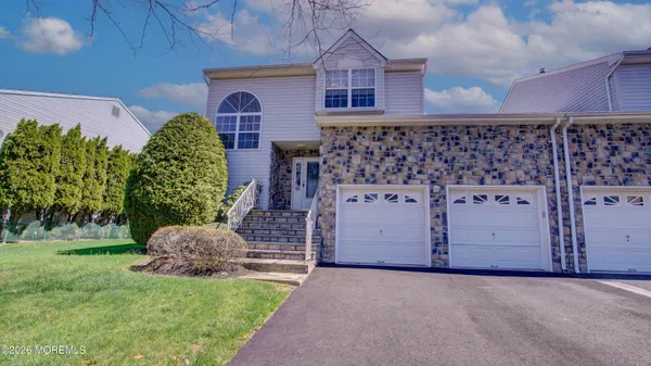$699,000 | 37 Hummingbird Court, Marlboro, NJ 07746