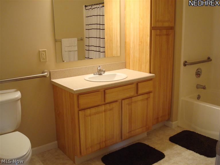 4703 Hills And Dales Road Northwest, Unit 107 Canton, OH 44708 - Photo 10 of 12 Gallery Image 10