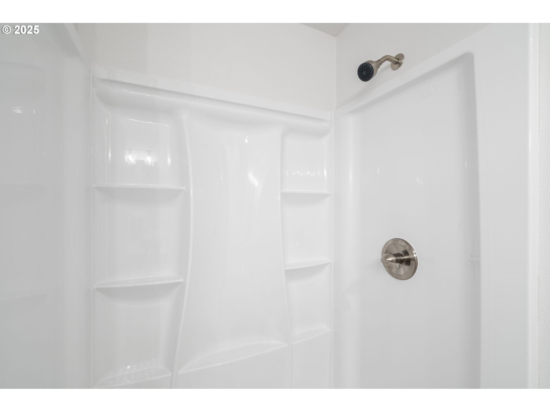 2846 Southwest Faith Court Troutdale, OR 97060 - Photo 16 of 43