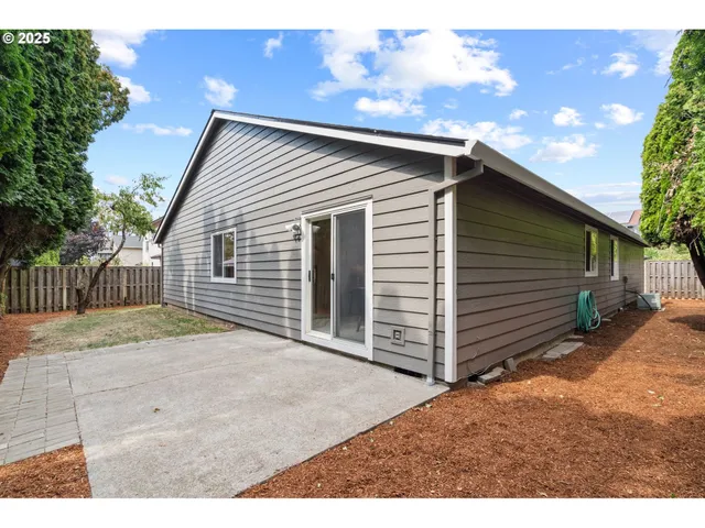 $519,000 | 2846 Southwest Faith Court, Troutdale, OR 97060