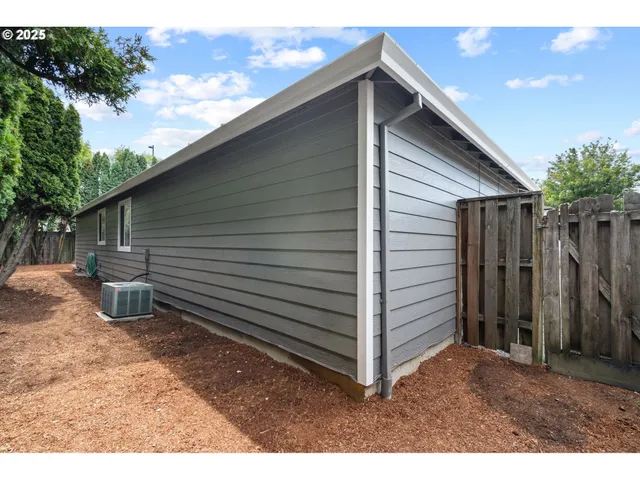 $519,000 | 2846 Southwest Faith Court, Troutdale, OR 97060