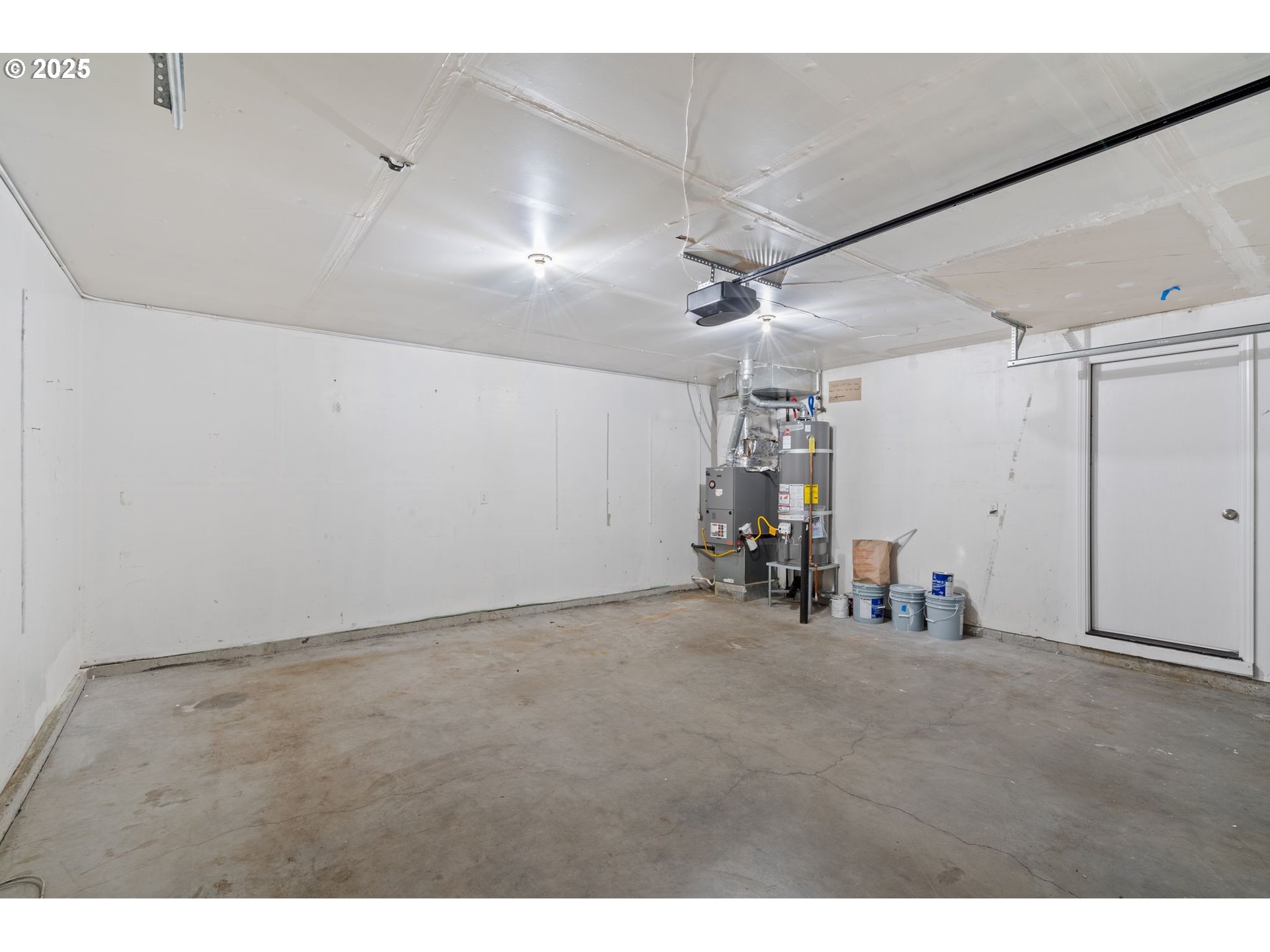 2846 Southwest Faith Court Troutdale, OR 97060 - Photo 40 of 43